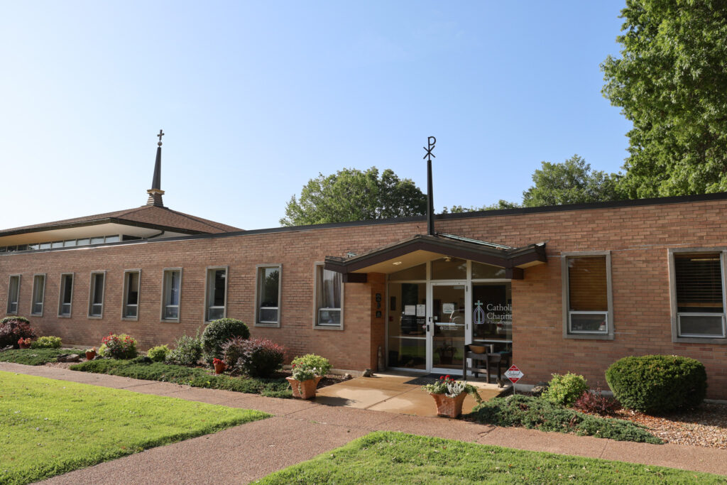 The front of the CCSOMO Headquarter building.